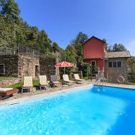 Bieno Sleeps 9 Pool Air Con Wifi Villa *