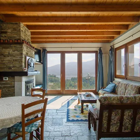 Bieno Sleeps 9 Pool Air Con Wifi Bieno (Piedmont)